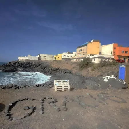 Tranquilidad Frente Al Mar * غيمار